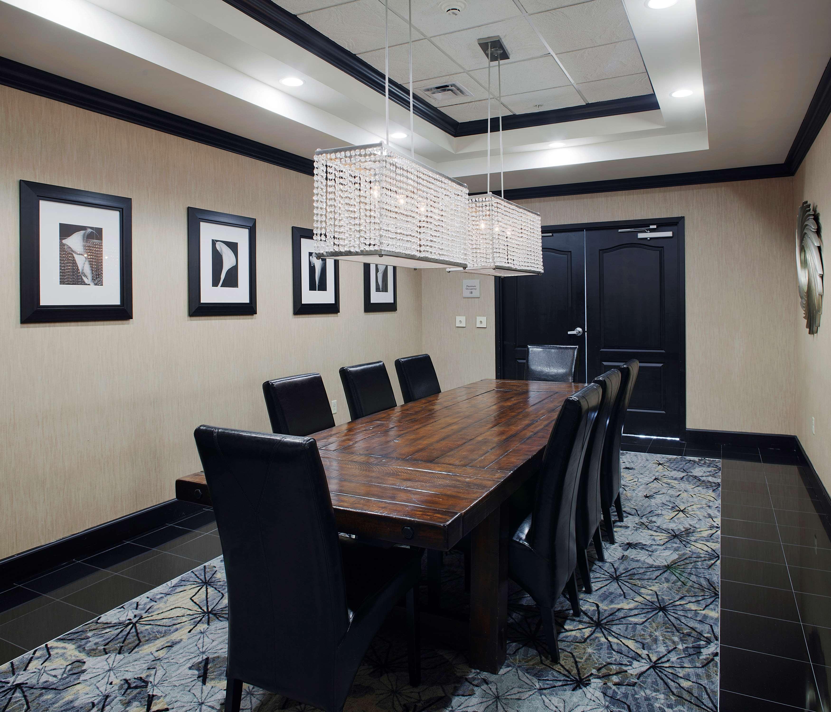 Hilton Garden Inn Jonesboro Ngoại thất bức ảnh